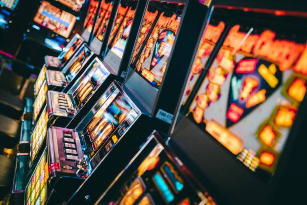 Live roulette table with dealer and players
